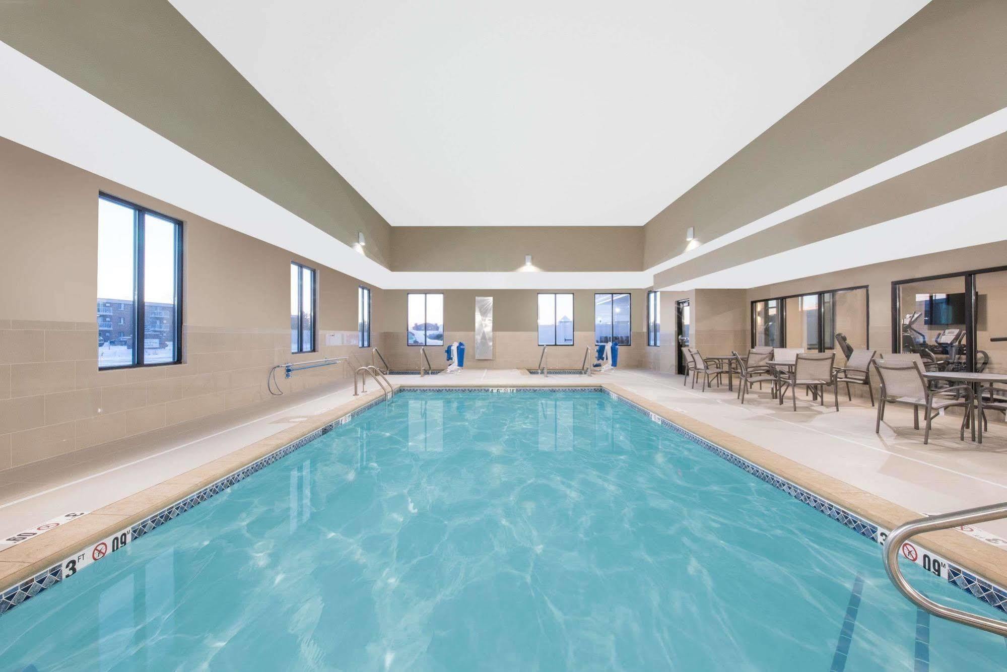 Candlewood Suites Fargo South-Medical Center By Ihg Екстериор снимка